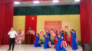 Ủy ban nhân dân xã Tân Dân tổ chức gặp mặt nhân dịp kỷ niêm 40 năm ngày nhà giáo Việt Nam