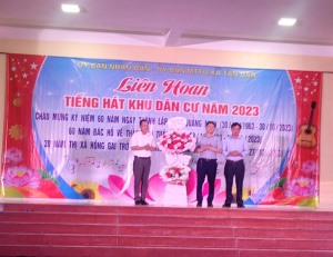 Uỷ ban nhân dân xã - Uỷ ban MTTQ xã Tân Dân phối hợp tổ chức Liên hoan tiếng hát khu dân cư năm 2023